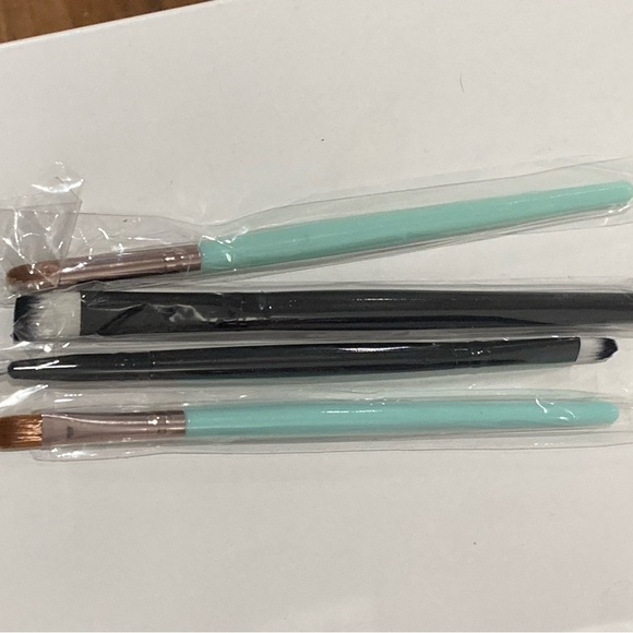 NEW!!! Guerlain Cosmetic Pouch Velour Bag Makeup Case Filled With Products - Picture 13 of 16